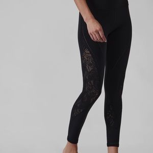 Athleta Warp Knit 7/8 Tight